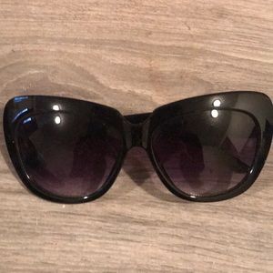 Retro oversized sunglasses